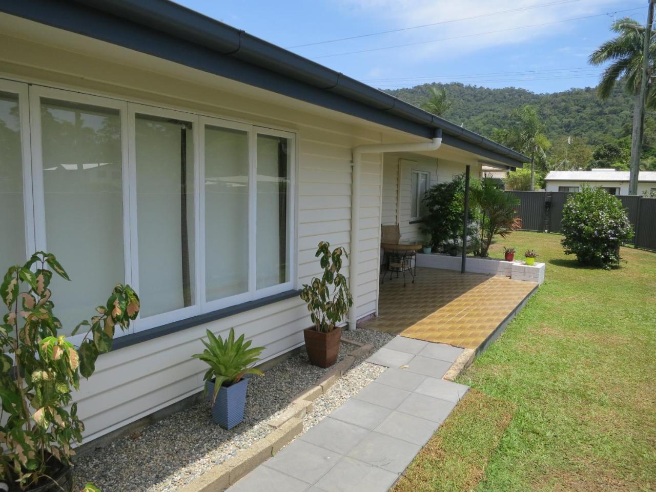 Edge Hill Clean & Green Cairns, 7 Minutes From The Airport, 7 Minutes To Cairns Cbd & Reef Fleet Terminal Bagian luar foto